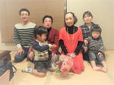 長寿祝いのご家族写真