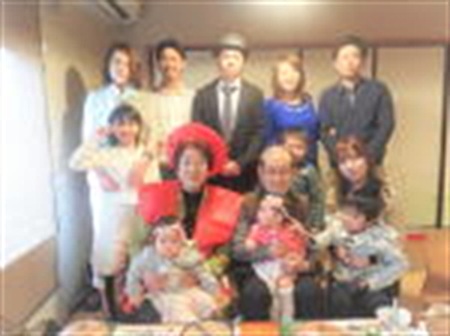 長寿祝いのご家族写真